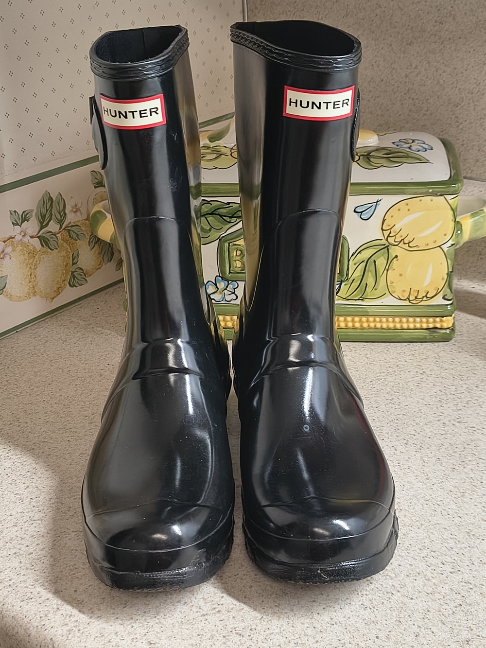 Women's Hunter Black Gloss Tall Rain Boots with Red Logo Trim
